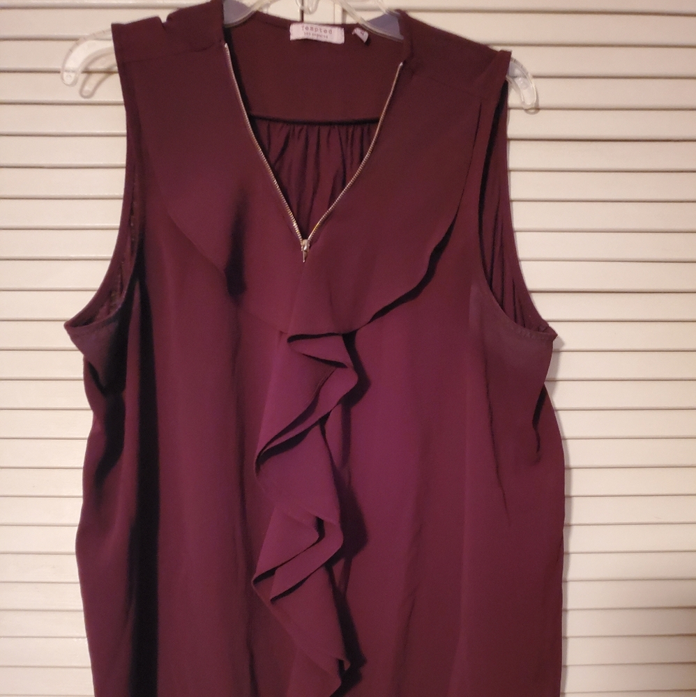 Sleeveless blouse